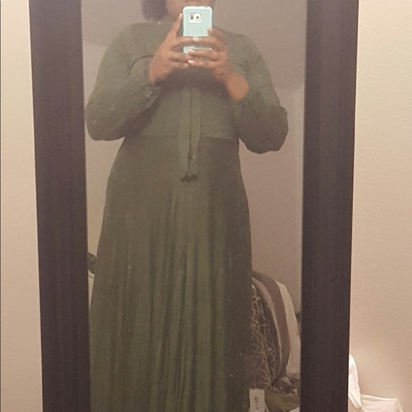 High Society Maxi Dress - Picture 2 of 2